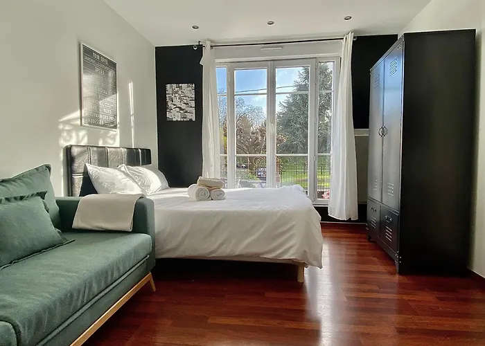 Residence 4T - 33 Bis Avenue Gaston Chauvin